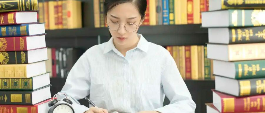 山東省2025年夏季高考報(bào)名時(shí)間、費(fèi)用與地點(diǎn)是什么？