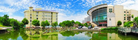 十堰湖北醫(yī)藥學(xué)院藥護(hù)學(xué)院