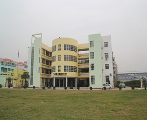 深圳水晶城小學(xué)