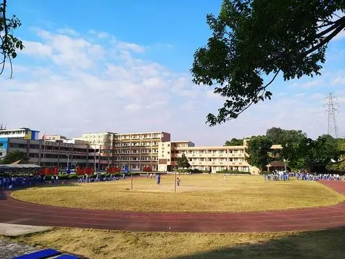 深圳秀新學(xué)校