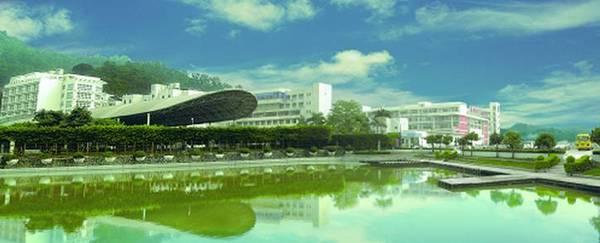 新鵬職業(yè)高級中學