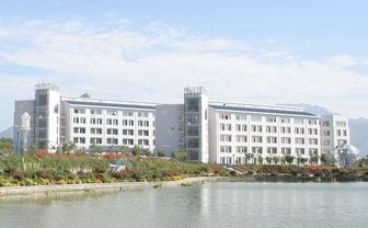 泰安泰山護理職業(yè)學院