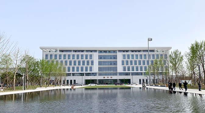 荊州長(zhǎng)江大學(xué)文理學(xué)院