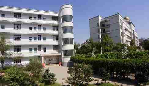 恩施咸豐民族技工學(xué)校