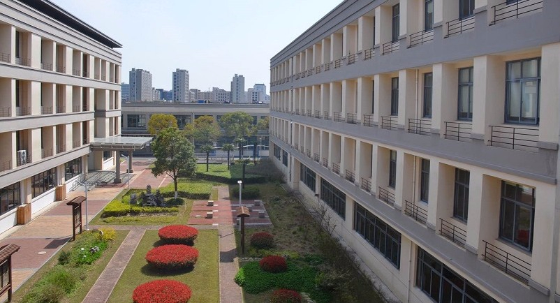 上海中學(xué)東校