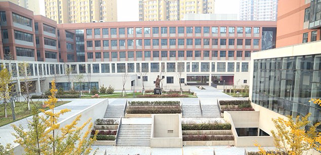 北京市第一六一中學(xué)回龍觀學(xué)校