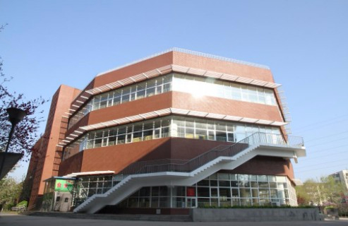 北京外國(guó)語(yǔ)大學(xué)附屬外國(guó)語(yǔ)學(xué)校