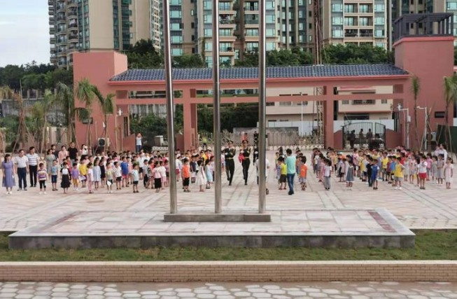 廣州增城區(qū)中新鎮(zhèn)第一小學