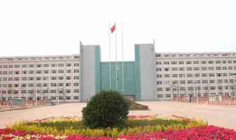 青島西海岸新區(qū)黃海職業(yè)學(xué)校