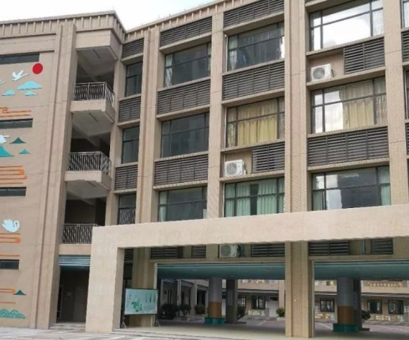 飛鵝嶺小學(xué)