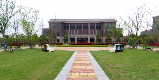 上海浦東外國語學(xué)校東校