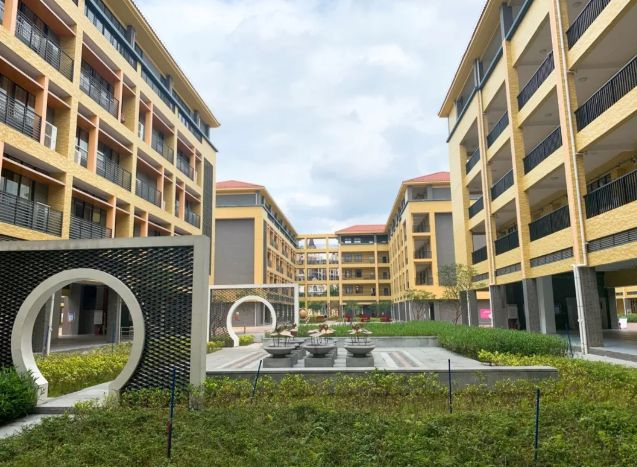 廣州番禺中學(xué)附屬學(xué)校(九年一貫制)