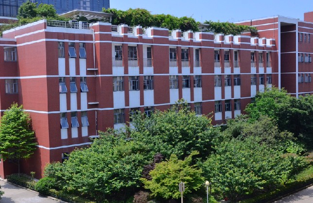 上海青浦區(qū)第一中學