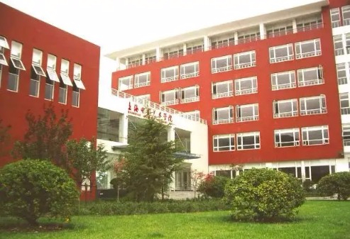 上海市群星職業(yè)技術學校