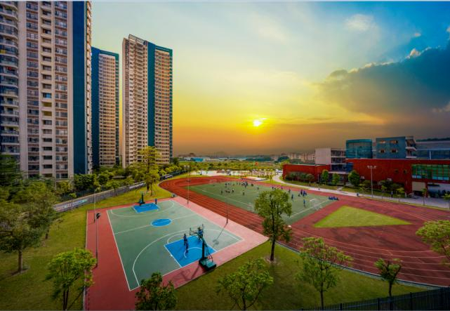 鏡湖學(xué)校（九年一貫制）