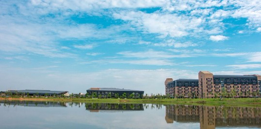 武漢晴川學(xué)院