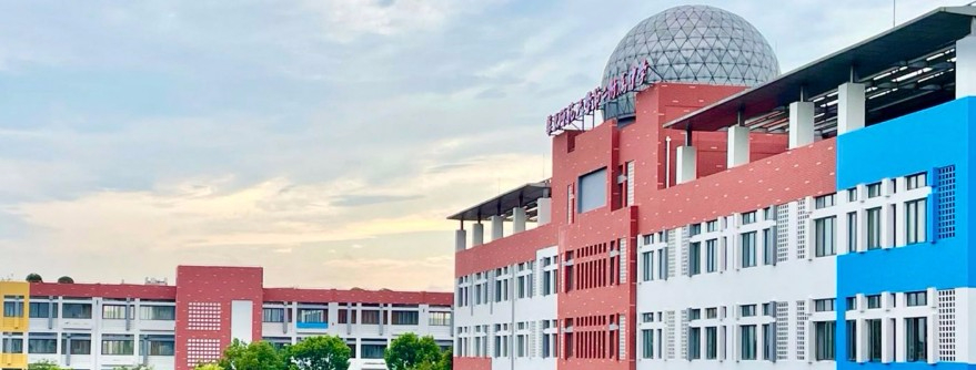 上海華東師范大學(xué)第二附屬中學(xué)附屬初級中學(xué)